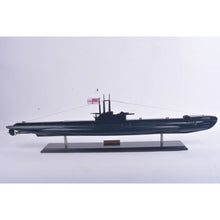 Load image into Gallery viewer, Hand Painted Model Boat (624233) - Black
