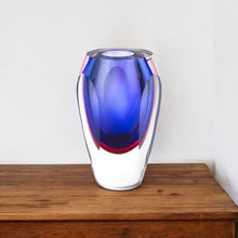 Load image into Gallery viewer, Table Vase - Clear / Purple
