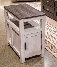Load image into Gallery viewer, Fendenmore - Chair Side End Table
