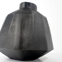 Load image into Gallery viewer, Geometric Round Table Vase - Gray
