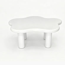 Load image into Gallery viewer, Cloud Shaped Coffee Table With 4 Round Legs
