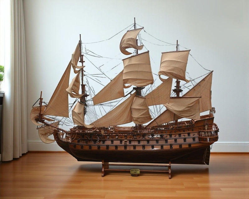 Hand Painted Boat (401972) - Brown