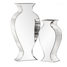 Load image into Gallery viewer, Cylinder Table Vase (401237) - Clear
