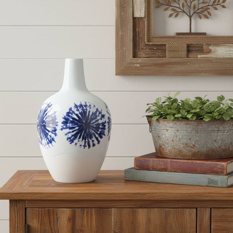 Geometric Medallion Urn Vase - White / White