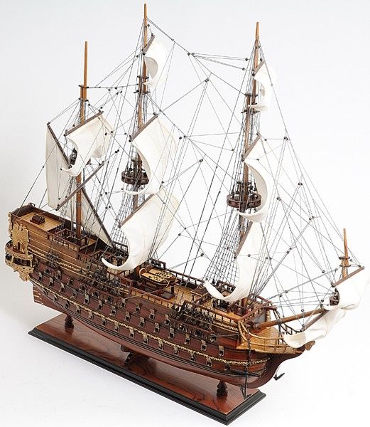 Hand Painted St. Espirit Model Boat - Brown