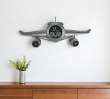 Load image into Gallery viewer, Silent Analog Exposed Gear Novelty Wall Clock - Silver / Silver
