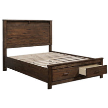 Load image into Gallery viewer, Eastern King Bed With Footboard Drawers Furniture - Oak
