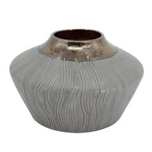 Load image into Gallery viewer, Round Table Vase - Bronze / Gray
