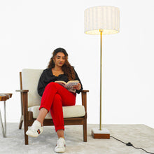 Load image into Gallery viewer, Viora - Floor Lamp - Gold
