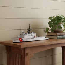 Load image into Gallery viewer, Hand Painted Model Boat (624506) - White
