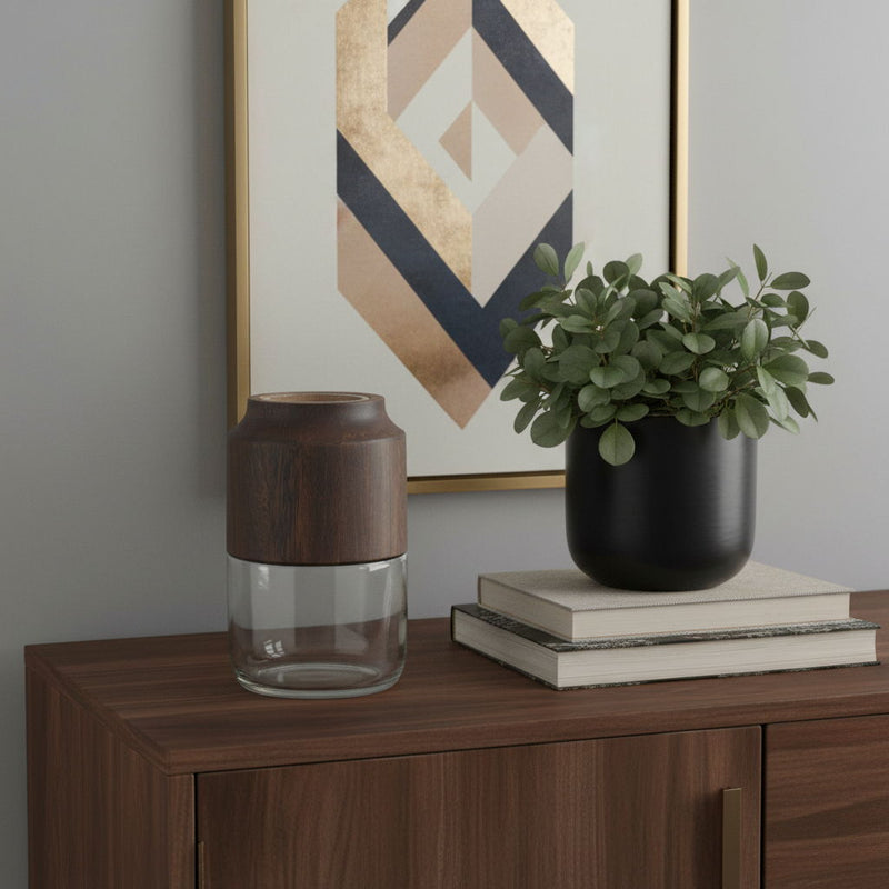 Round Table Vase With - Brown / Clear