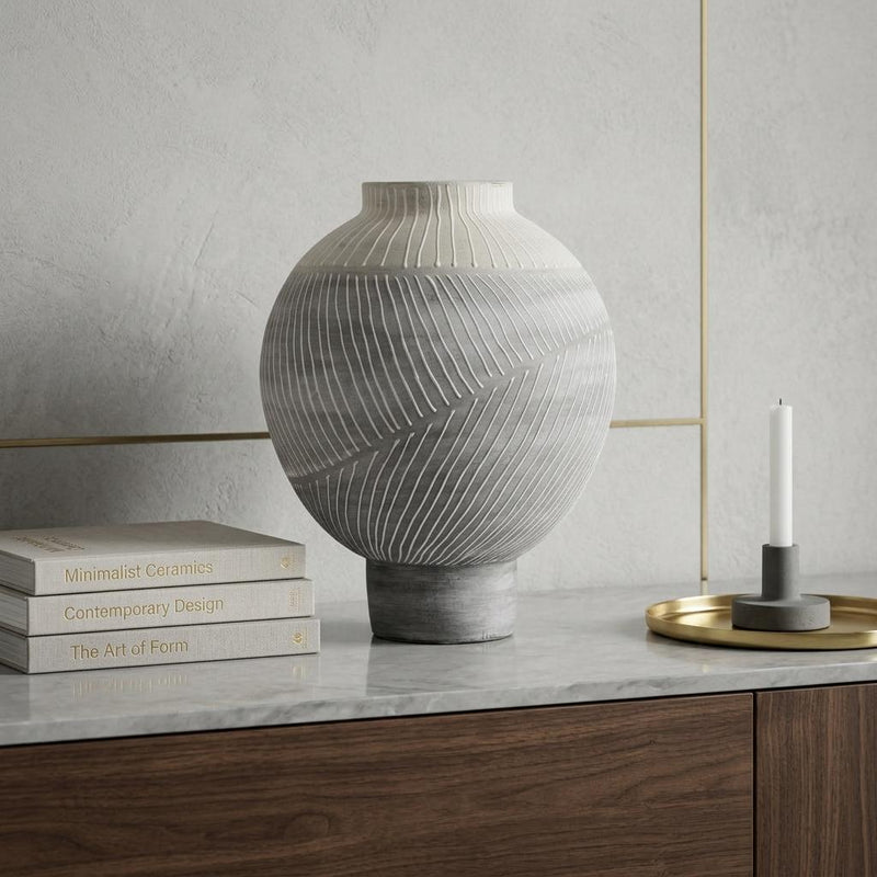Ombre Round Table Vase (729964) - Gray / White