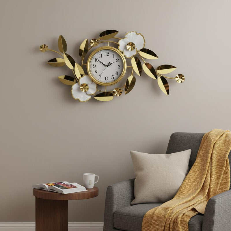 Silent Analog Floral Novelty Wall Clock (626359) - Gold / White