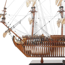 Load image into Gallery viewer, Hand Painted Boat (401986) - Brown
