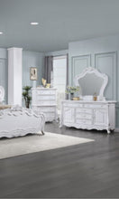 Load image into Gallery viewer, Latisha - Mirror - White
