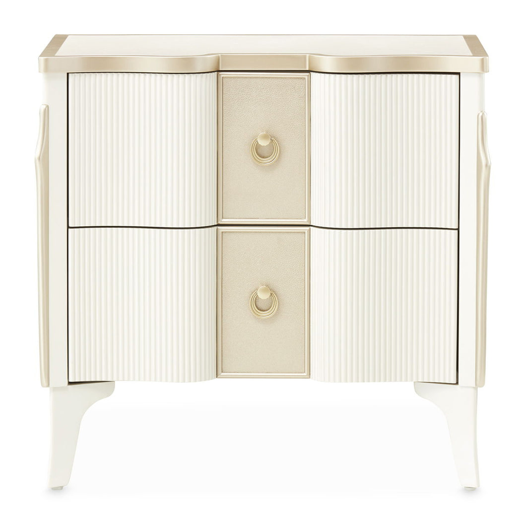 La Marisia - Nightstand - Creamy Pearl