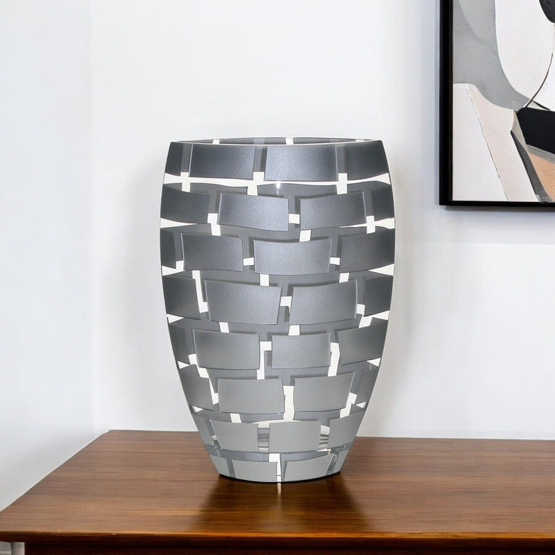 Geometric Oval Free Table Vase - Silver / Silver