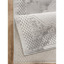 Load image into Gallery viewer, Geometrix - Medallion Rug With Geometric 3D Effect

