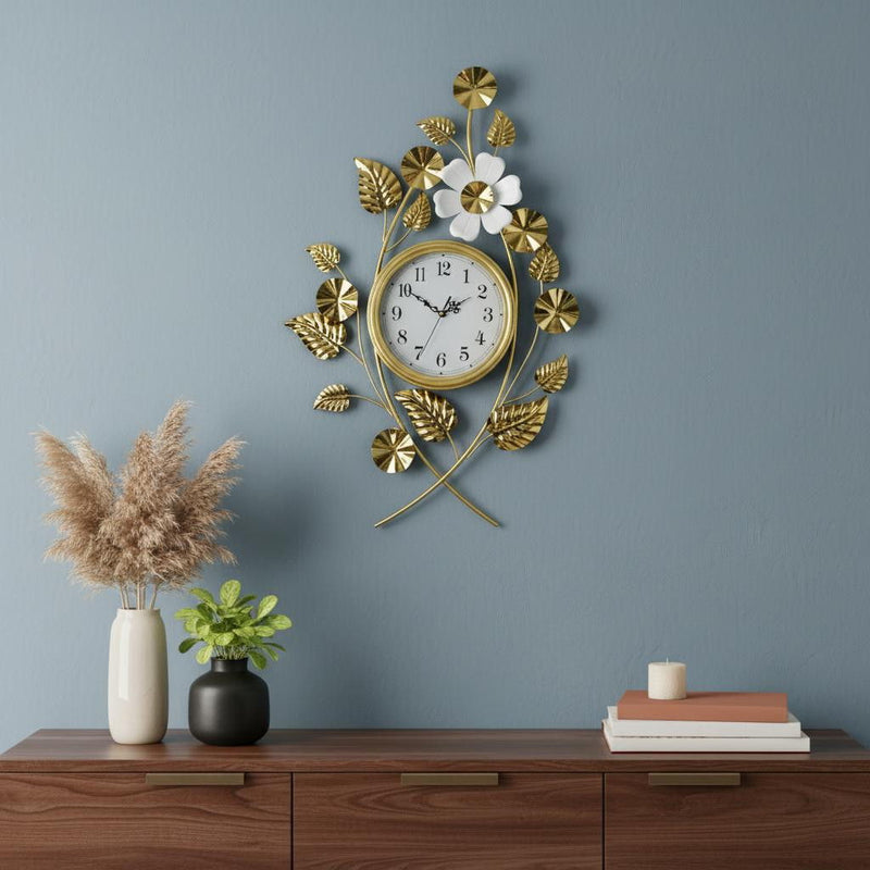 Silent Analog Floral Novelty Wall Clock (626358) - Gold / White