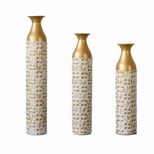 Load image into Gallery viewer, Mother's Day Gift Set Gilded White 3D Relief Flower Metal Vase Set - White / Gold
