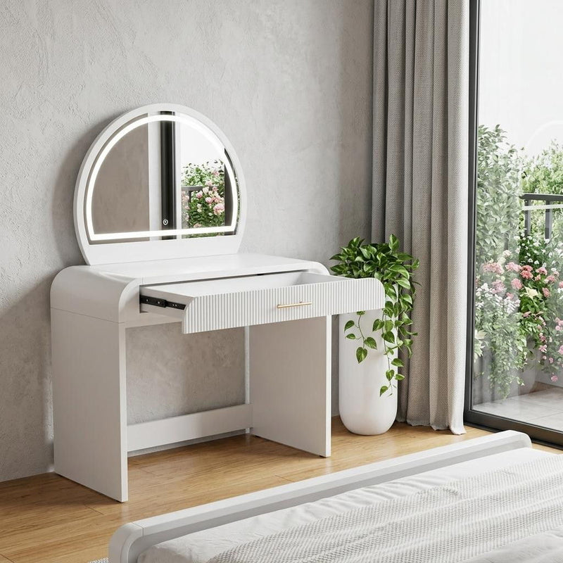 Mirrored Vanity Table Lights - White