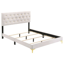 Load image into Gallery viewer, James - Bedroom Set
