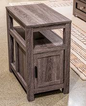 Load image into Gallery viewer, Fendenmore - Chair Side End Table
