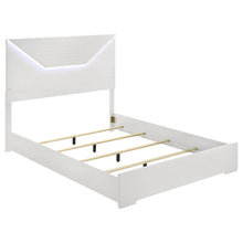 Load image into Gallery viewer, Pierce - 4 Piece Bedroom Set With LED Lighting
