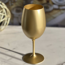 Load image into Gallery viewer, Leadingware Tritan Hammer Plastic Wine Glasses (Set of 4)
