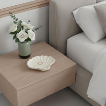 Load image into Gallery viewer, Resin Handmade Seashell Trinket Tray - White / Gold
