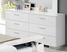 Load image into Gallery viewer, Lorimar - Dresser - White
