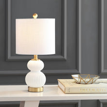 Load image into Gallery viewer, 20" Gold Globe Globe Lamp With Drum Shade

