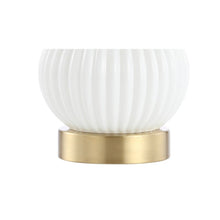 Load image into Gallery viewer, 20" Gold Globe Globe Lamp With Drum Shade
