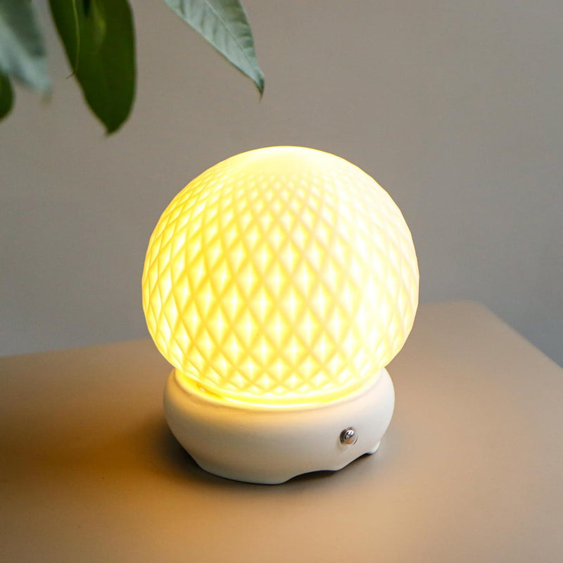 Globe Desk Lamp With Globe Shade (734240) - White