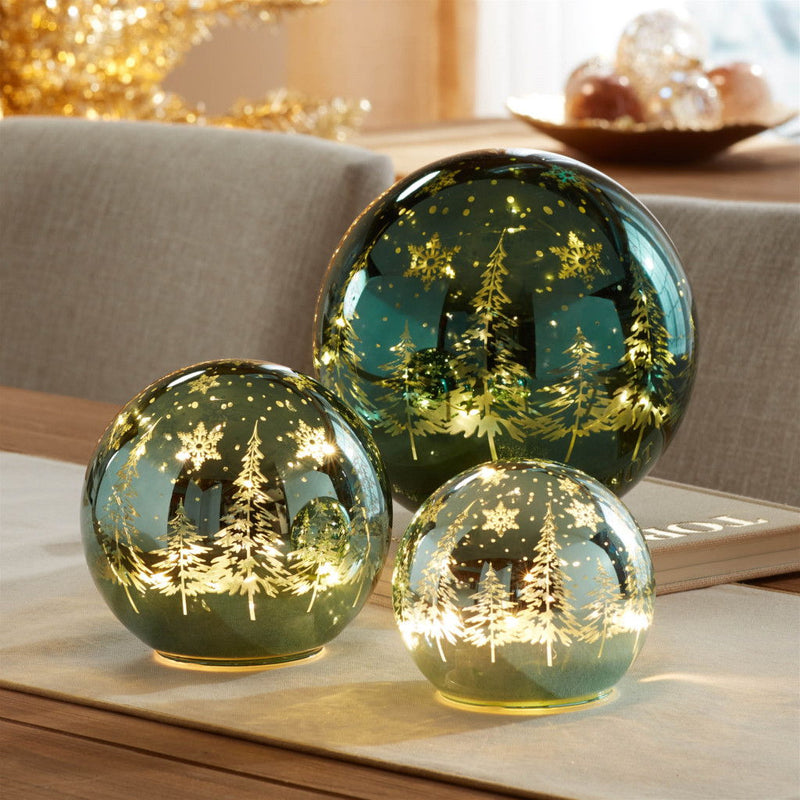Trees Tabletop Sculpture With LED (Set of 3) - Green