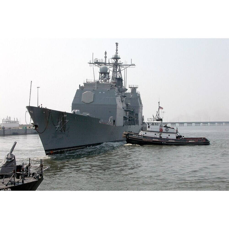 Hand Painted Model Boat (624272) - Gray