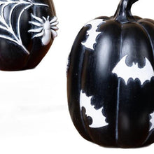 Load image into Gallery viewer, Poly Tabletop Sculpture (Set of 2) - Black / White
