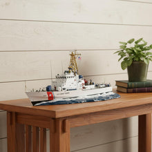 Load image into Gallery viewer, Hand Painted Model Boat (624479) - White
