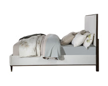 Load image into Gallery viewer, Carena - Comfort Bed
