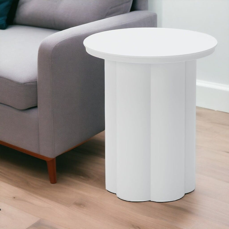 19" Aluminum Round Pedestal End Table - White