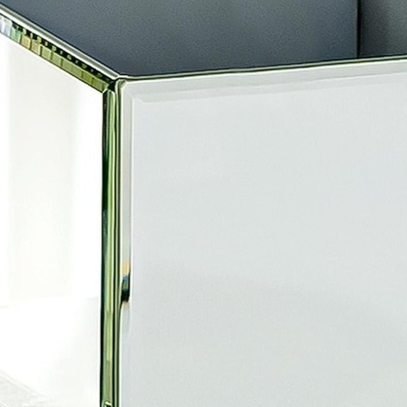 Mirrored Square Table Vases (Set of 6) - Silver