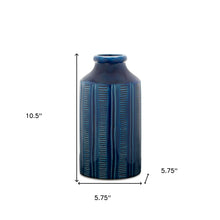 Load image into Gallery viewer, Ribbed Round Table Vase - Blue
