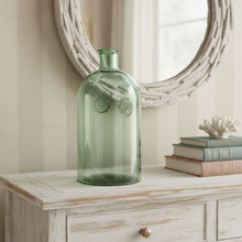Load image into Gallery viewer, Bud Table Vase - Green
