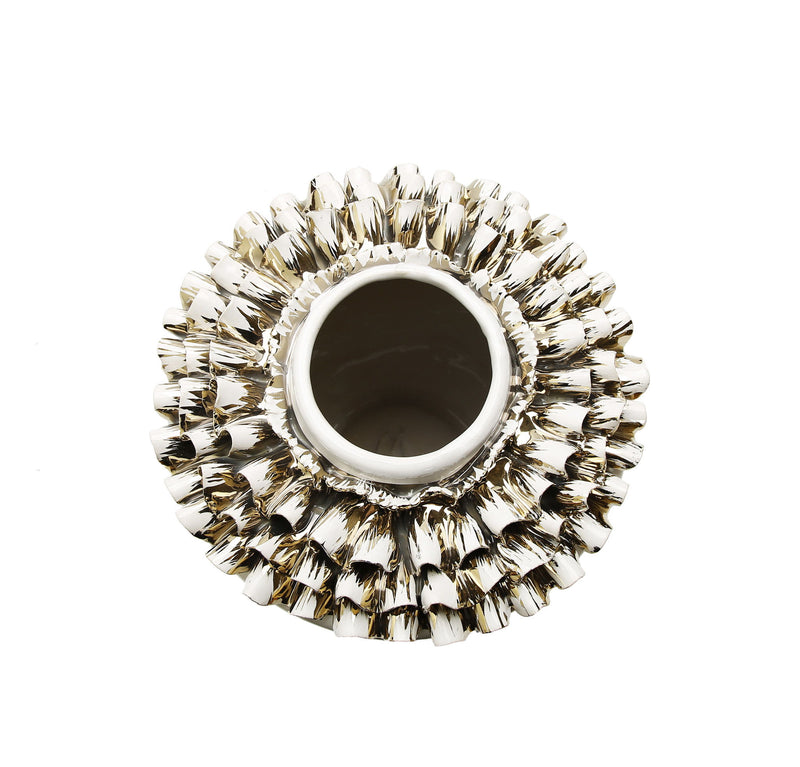Round Table Vase With Sculptural Details - White