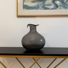 Load image into Gallery viewer, Bubble Round Table Vase (565474) - Light Gray
