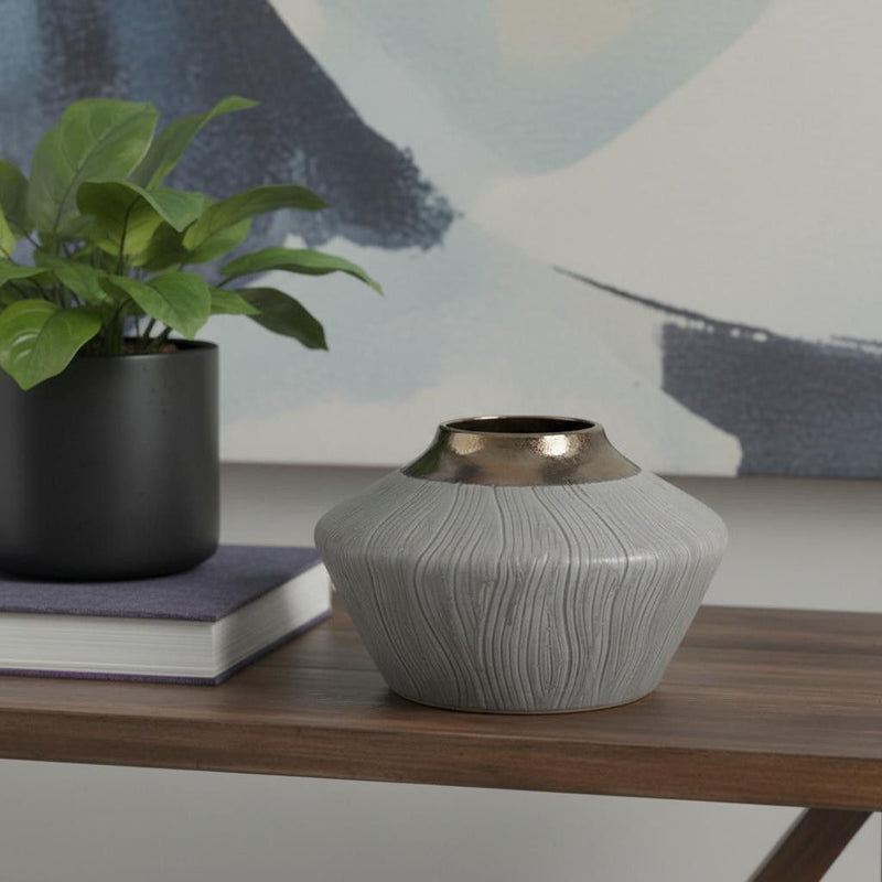 Round Table Vase - Bronze / Gray