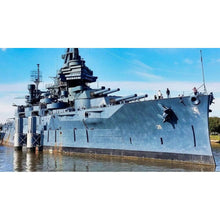 Load image into Gallery viewer, Hand Painted Model Boat (624282) - Blue
