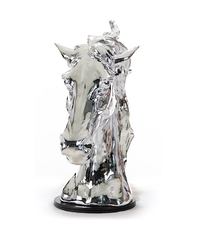 Figurine Tabletop Sculpture - Silver