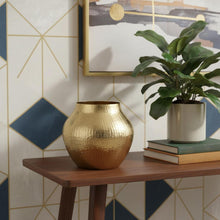 Load image into Gallery viewer, Hammered Round Table Vase (574340) - Gold
