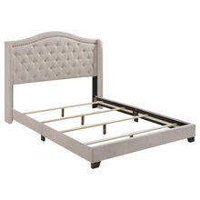 Load image into Gallery viewer, Maassluis - Bed With Button Tufted Headboard
